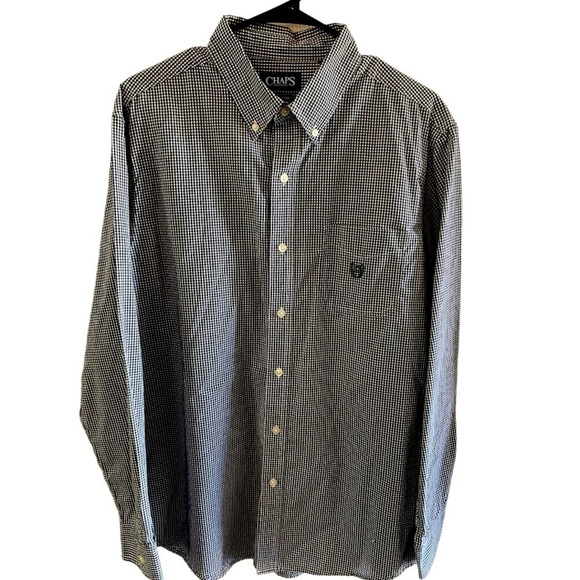 𝅺CHAPS MENS BUTTON DOWN NAVY AND WHITE CHECKED L/S EASY CARE SIZE LARGE - Picture 1 of 3